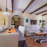Villa Prisedi