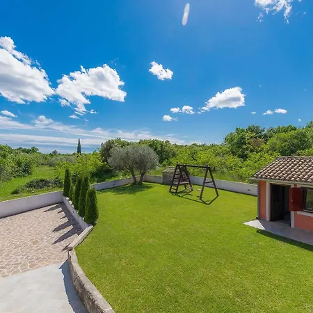 Prisedi Villa Rakalj