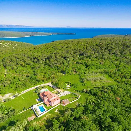 Prisedi Villa
