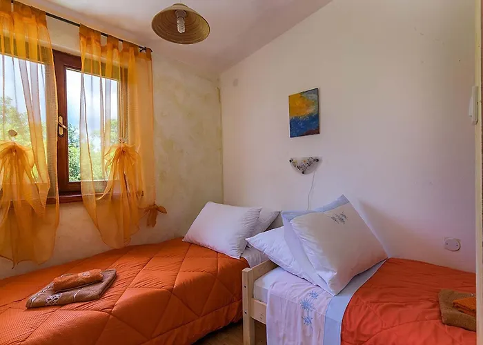 Prisedi Villa *