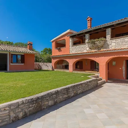 Prisedi Villa