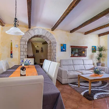 Villa Prisedi