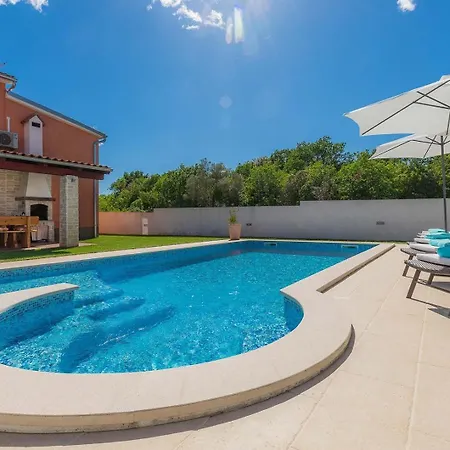 Villa Prisedi *