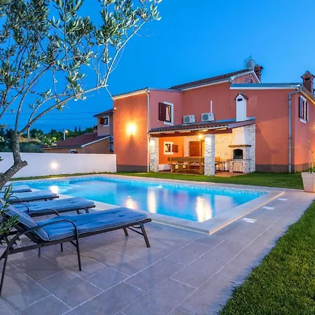 Villa Prisedi *