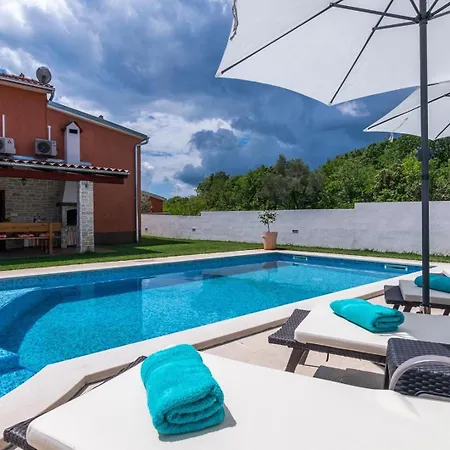 Villa Prisedi *