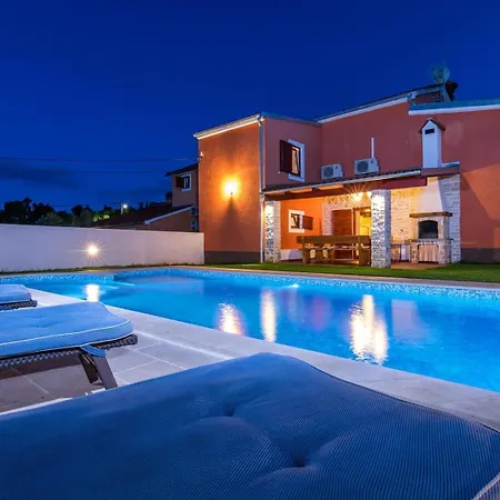Prisedi Villa