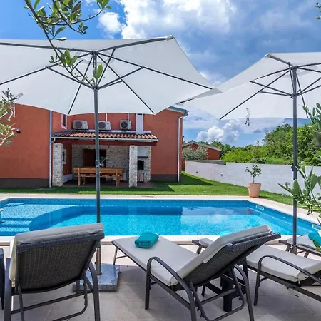 Prisedi Villa